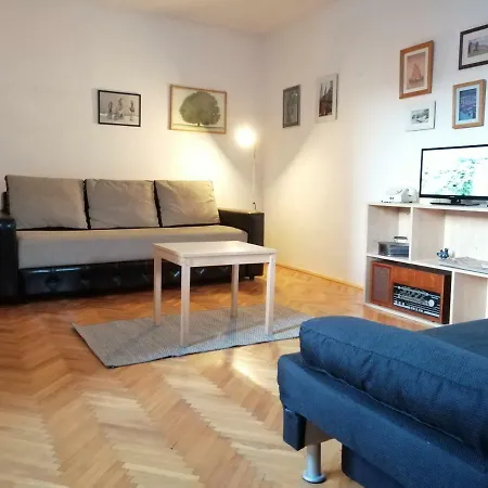 Historic Center Apartment Brasov